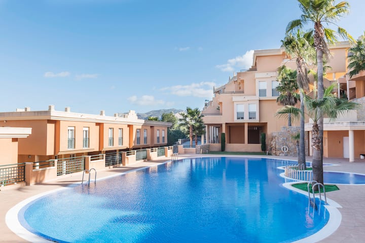 5d75c8be-9c56-4fbe-89f6-842306e6f928