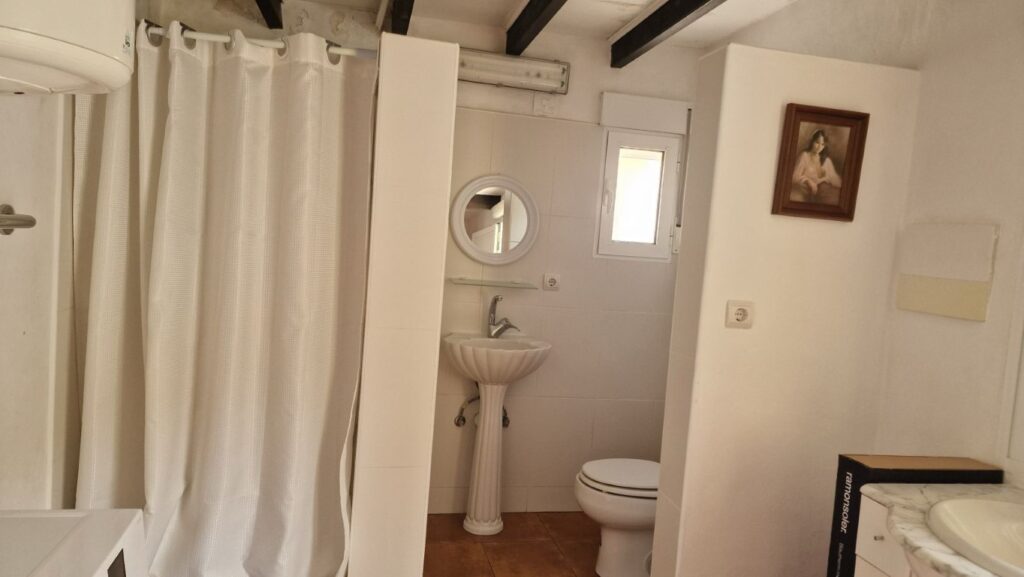 WhatsApp Image 2025-10-24 at 07.52.55 (3)