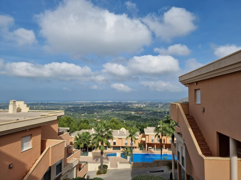 WhatsApp Image 2025-10-24 at 13.39.55 (1)