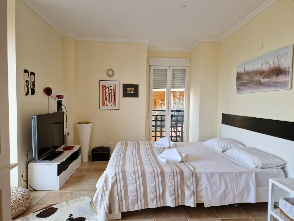 WhatsApp Image 2025-10-24 at 13.39.56 (3)