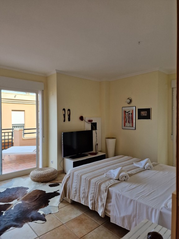 WhatsApp Image 2025-10-24 at 13.39.59 (1)