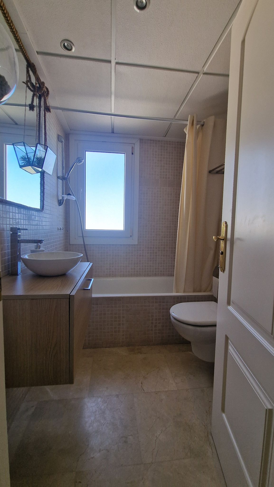 WhatsApp Image 2025-10-24 at 13.55.55 (1)