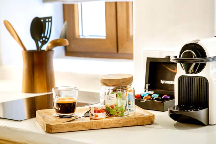 e165f8d6-80cb-4c54-90c1-3f5d1c19ff78