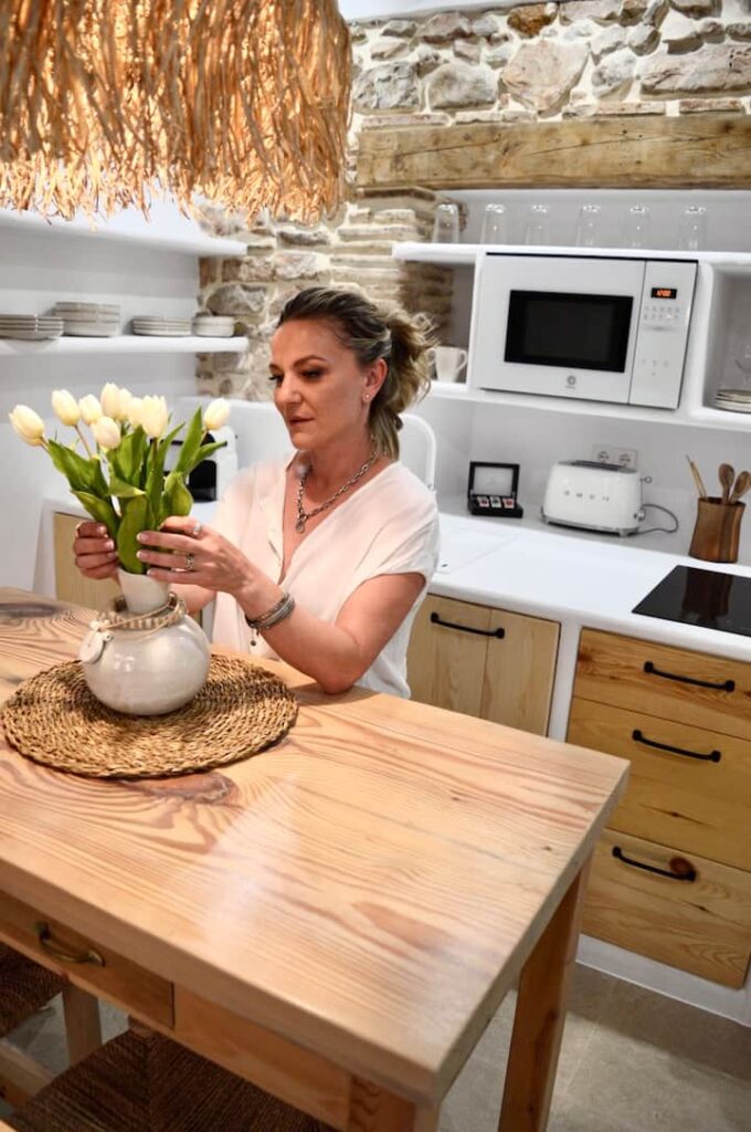 f0b81658-5a62-4875-ac04-a670c884c8e4