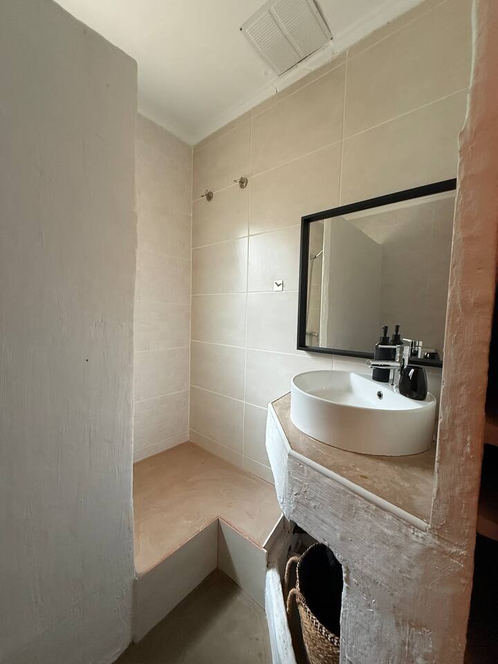 imgi_19_43c4e18e-15df-482f-8ff8-0b72b8582ef6